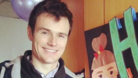 Un accidente automovilístico dejó a Ben McMahon una semana en coma.