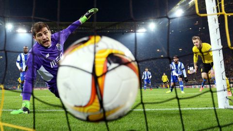 Si esto es verdad, Iker Casillas estaría más cerca de la MLS.