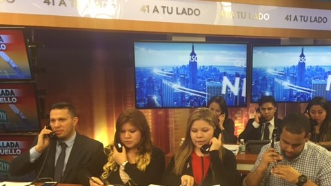 Ocho voluntarios participan en la ayuda promovida por El Diario y Univisión Noticias Canal 41.