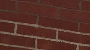 Residentes de East New York se manifiestan en Brooklyn para exigir que no los dejen por fuera del plan de viviendas asequibles.