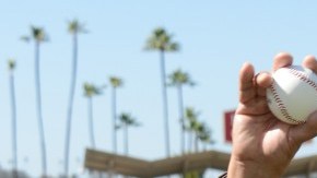 Jaime Jarrín, narrador de los juegos de Dodgers en español.