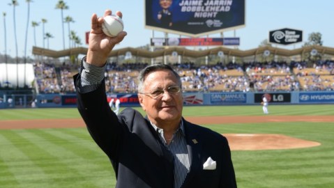 Jaime Jarrín, narrador de los juegos de Dodgers en español.