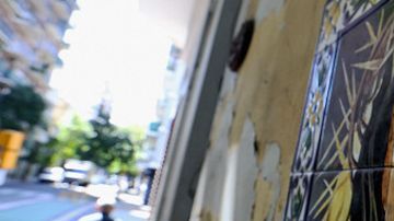 El Jesús más humano del Nuevo Testamento contrasta con el de los textos enterrados.