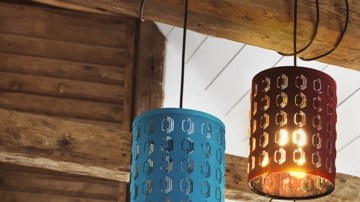 Las lámparas de techo con pantalla metálica redonda o rectangular son las protagonistas de este 2016.