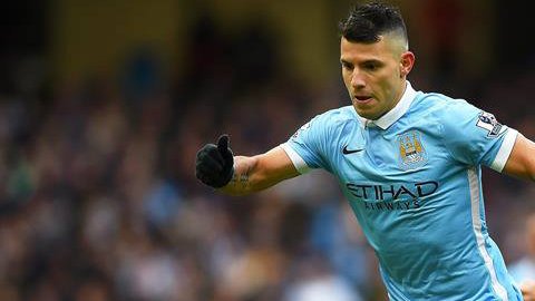 "Kun" Agüero pudo hacer poco para marcar diferencia en favor del Manchester City.