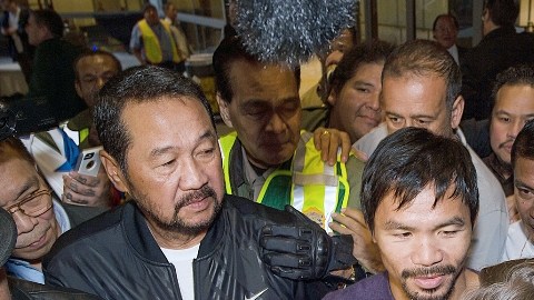 La llegada de Pacquiao a Los Angeles fue esperada por muchos.