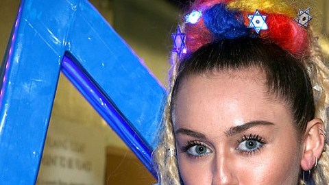 La polémica Miley Cyrus demostró no ser fanática de Donald Trump.