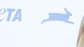 A sus 48 años, Pamela sigue manteniendo una figura impresionante.