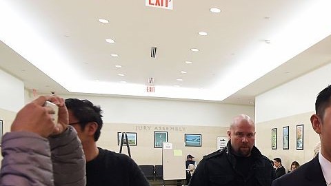 El fiscal de Brooklyn recomendó una sentencia de cinco años de probatoria para el exagente Peter Liang (en la foto).