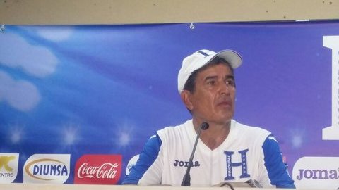 Jorge Luis Pinto pidió a la afición que asista al estadio para apoyar a Honduras en el duelo de hoy.