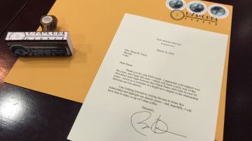 Obama responde a la carta de Ileana Yarza en el primer envío de correos de EEUU recibido en Cuba el pasado miércoles.