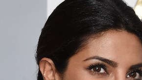 Chopra ha asegurado no entender por qué los medios sólo se refieren a ella como  "la chica de Bollywood" y no por sus otros méritos.