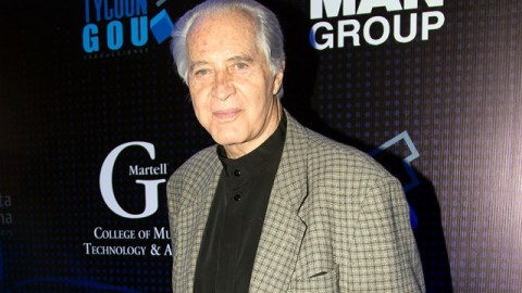 El veterano actor Rogelio Guerra sigue con problemas de salud y monetarios, reveló su esposa.