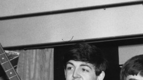 Los Beatles y Martin trabajaron juntos en los mayores éxitos de la banda de Liverpool.