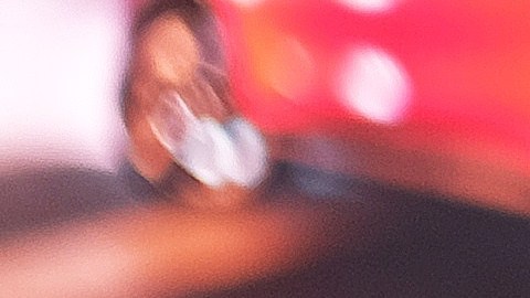 El personaje fue acusado de acosar a transeúntes para lograr una mayor propina.