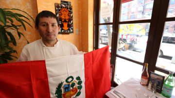 Peruanos en NY votan las elecciones.
Victor Rojas, propietario del restaurant INTI Peruvian en Manhattan.
Photo Credito Mariela Lombard/El Diario NY.