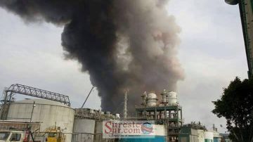 Una fuerte explosión ocurrió en un complejo petroquímico de la empresa estatal Petróleos Mexicanos (Pemex) en el puerto de Coatzacoalcos, en Veracruz.
