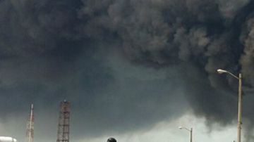 Cientos de trabajadores de la planta de Pemex en Coatzacoalcos fueron evacuados.