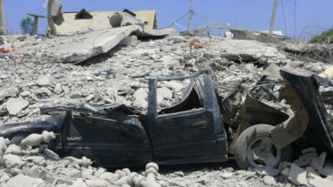Un vehículo destrozado durante el terremotoImage copyrightMatias Zibell
Image caption
Los damnificados indicaron que no tuvieron tiempo de intentar escapar.