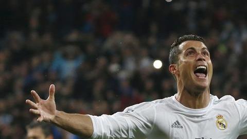 Cristiano Ronaldo marcó tres goles y llegó a 16 en la temporada de Champions League.