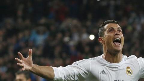 Cristiano Ronaldo marcó tres goles y llegó a 16 en la temporada de Champions League.