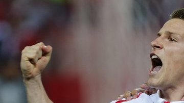 El festejo del Sevilla tras vencer en penaltis al Athletic en Europa League.