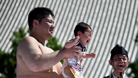 festival ninos llorones