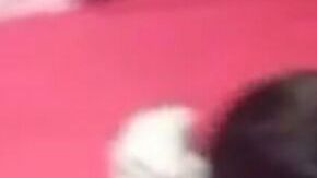 Las extranjeras fueron maniatadas.