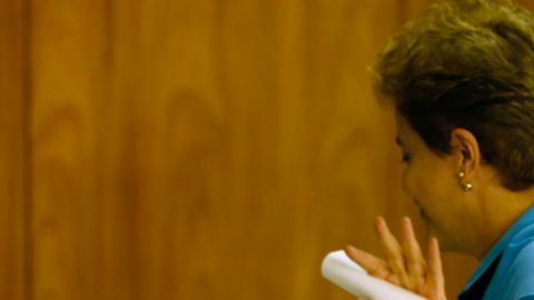 Rousseff volvió a hablar de golpe de Estado este lunes