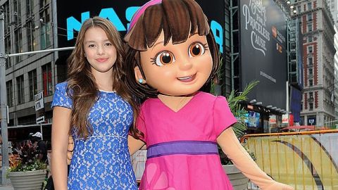 Fatima Ptacek, cuya voz da vida a "Dora", fue expulsada de la escuela por su conducta inapropiada.
