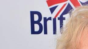 La actriz Doris Roberts murió ayer, confirmó uno de sus hijos.