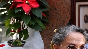 La actriz Florinda Meza desmintió lo dicho por Rodrigo González, quien aseveró que ella mandaba quitar todos los objetos que los fans colocaban en la tumba de Chespirito.