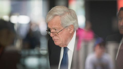 El expresidente de la Cámara de Representantes Dennis Hastert.