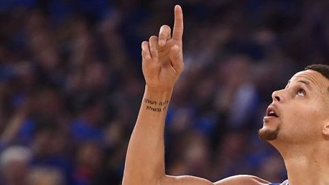Curry y los Warriors de Golden State ya forman parte de la historia.