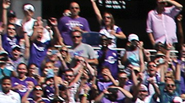 Kaká celebra su gol de penalti en el 2-2 del domingo entre Orlando City y New England.