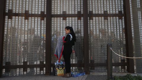 La valla de la frontera EEUU-México en San Diego, California