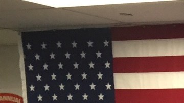 El senador José Peralta visitó a los voluntarios que trabajaron en la campaña Citizenship Now