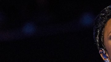 "Hoy hemos perdido a una leyenda que además era buen amigo mío", dijo la cantante al público de "The Color Purple".