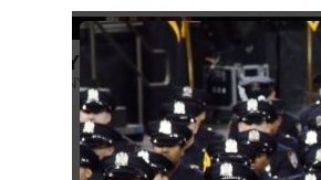 Más de la mitad de los graduados son mujeres y hombres de color.