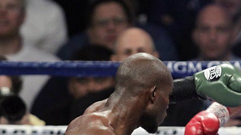 "Pacman" quiere confirmar su superioridad ante Bradley en la última pelea de esta trilogía.