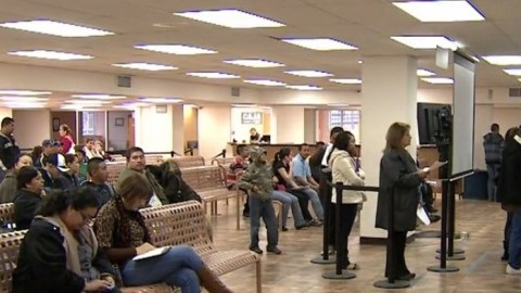 Muchos mexicanos se han visto en problemas por usar otros nombres en Estados Unidos. /Archivo