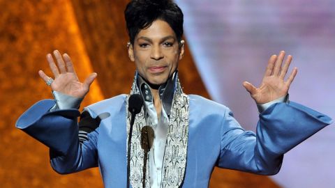 Casi 700 personas han salido en búsqueda de una porción de la herencia de Prince.