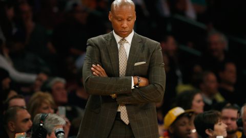 En sus dos temporadas al frente de los Lakers, Byron Scott ganó un total de 38 partidos y perdió 126.