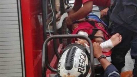 Fuerza Tarea Humanitaria de Venezuela acapara titulares tras rescatar sobreviviente 13 días después del terremoto en Ecuador.