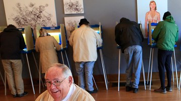 Wisconsin Voters Take Part In State's Primary