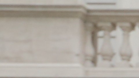 Yvonne Guillen, Madre, habla en una conferencia de prensa en City Hall para que las escuelas sean mas seguras.
Photo Credito Mariela Lombard/El Diario NY.