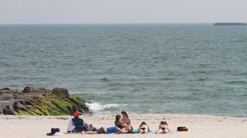 Nuestros Barrios - Atlantic Beach - Nassau County- Long Island. Photo Credito Mariela Lombard/El Diario NY.