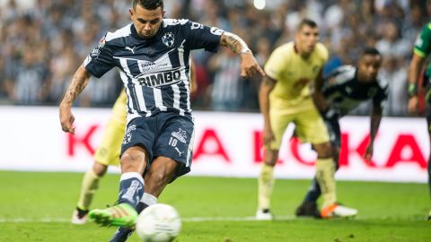 Cardona cobra el penal que le dio el pase al Monterrey a la gran Final.