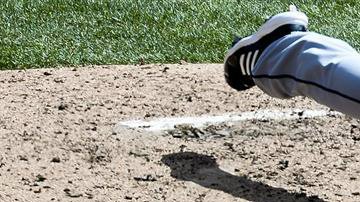 Varios políticos han alzado la voz por la actitud de ciertos jugadores que no quieren viajar a Puerto Rico.