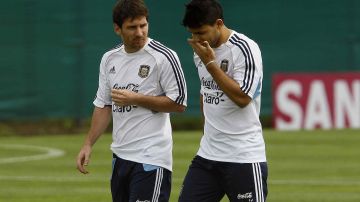 Messi y  Agüero son grandes amigos dentro y fuera de la cancha.